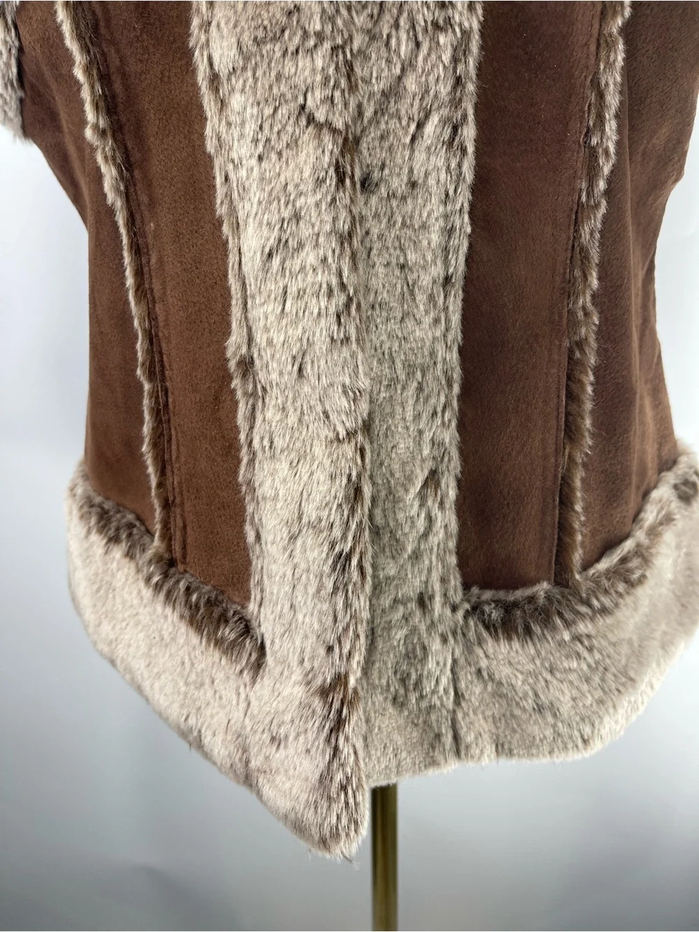 Live a Little Brown Leather Faux Fur Trim Western Cowgirl Vest Size Large - Picture 4 of 15